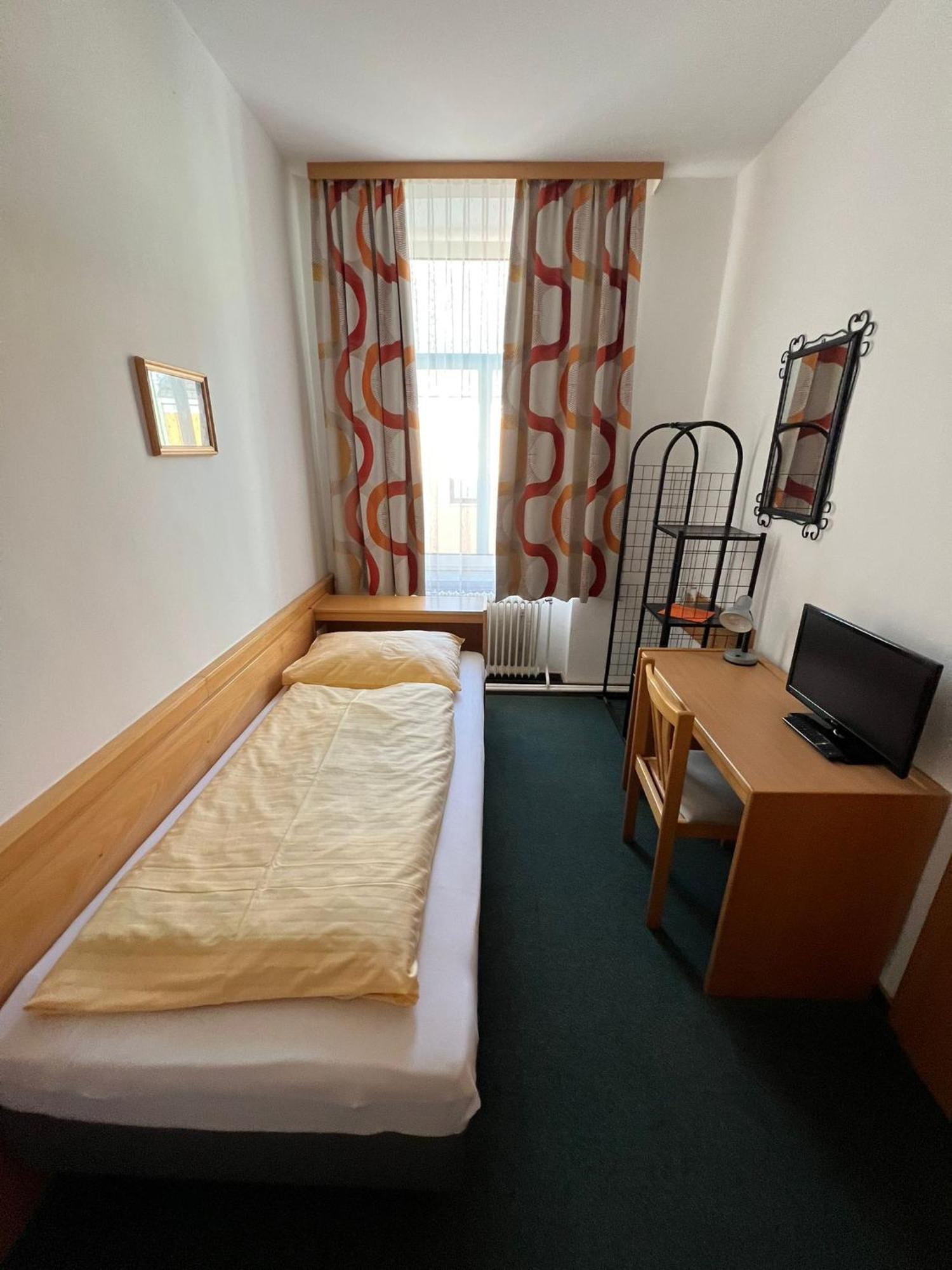 Stadthotel Raabs An Der Thaya Pokoj fotografie